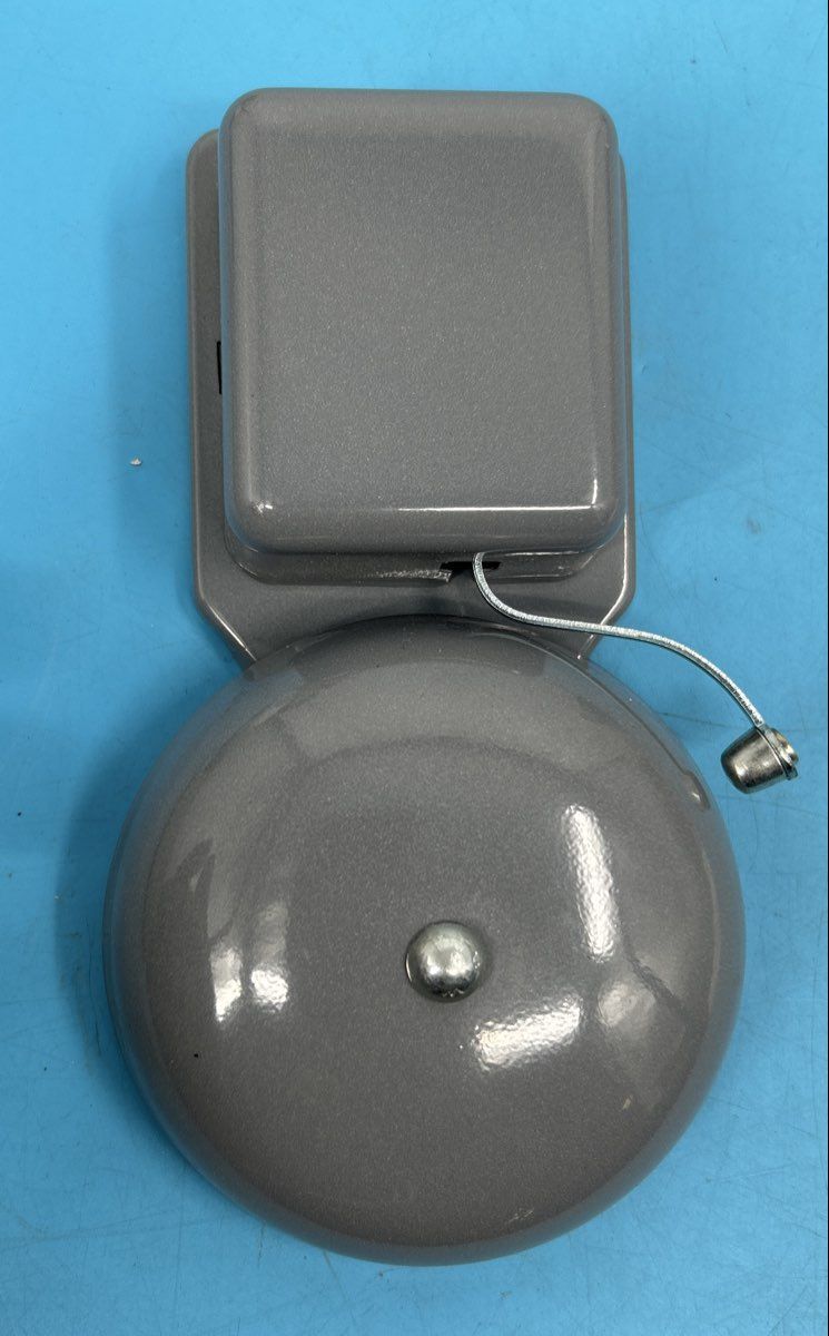 Vintage Edward’s Single Ball Magnet Bell 24vac model: 55-4G5