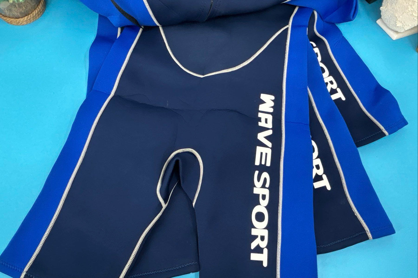 Sport Wave 3 Person Kit, 3 wetsuits + 3 fins + 3 Goggles + 3 Snorkel Hoses