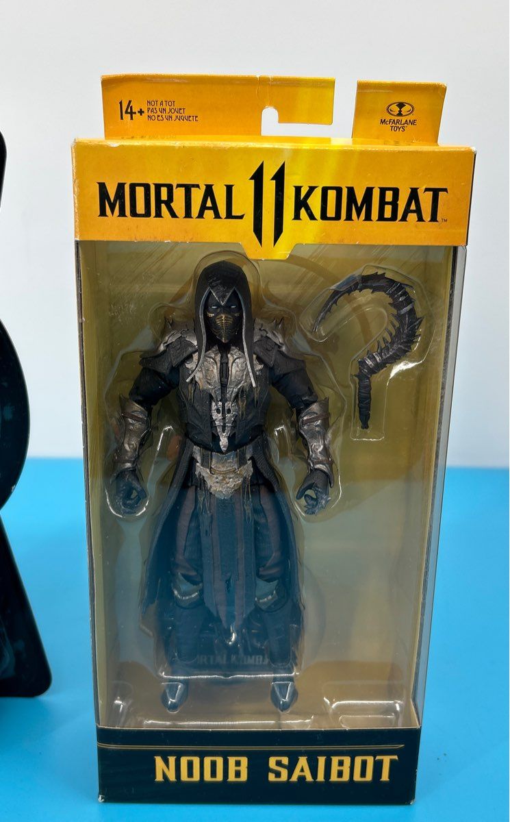 Set of 2 -MKX Quan Chi, MKXI Noob Saibot New in Box Action Figures - wear to box
