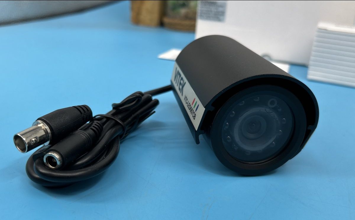 Vitek Security Camera Bundle - 2x Color IR Bullet Cameras, 2x Color Dome Cameras