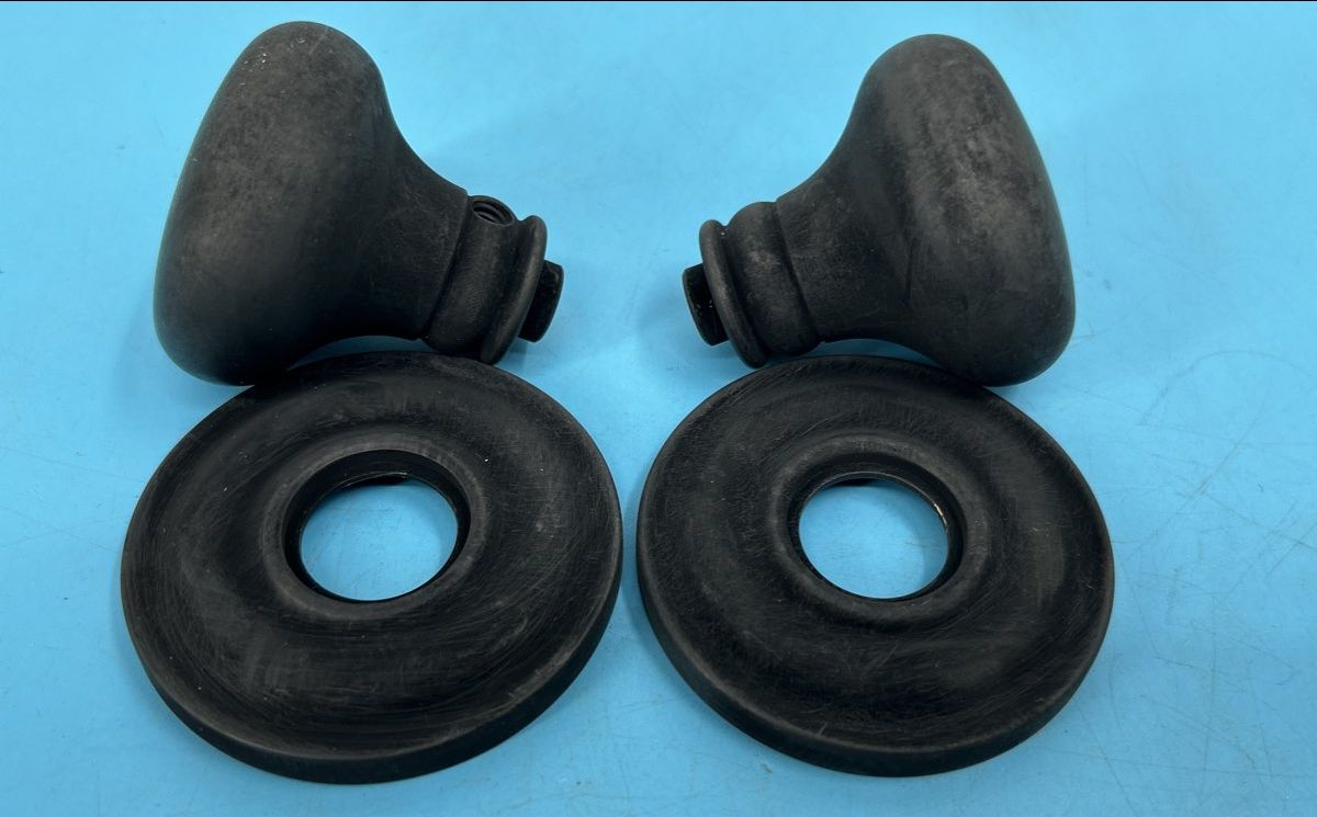 Baldwin Full Dummy Passage Knobs in Oil Rubbed Bronze model: 5015.102.FD