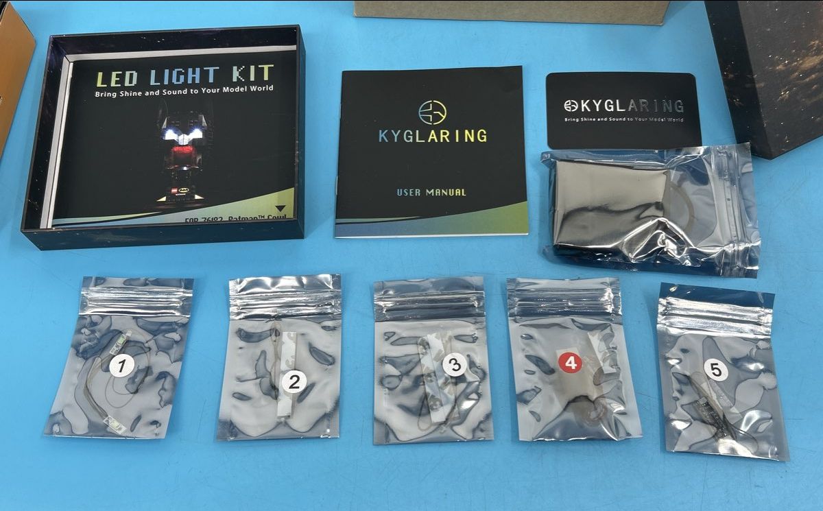 Kyglaring & Light your bricks - Lego Brick Lighting Kits - new in box