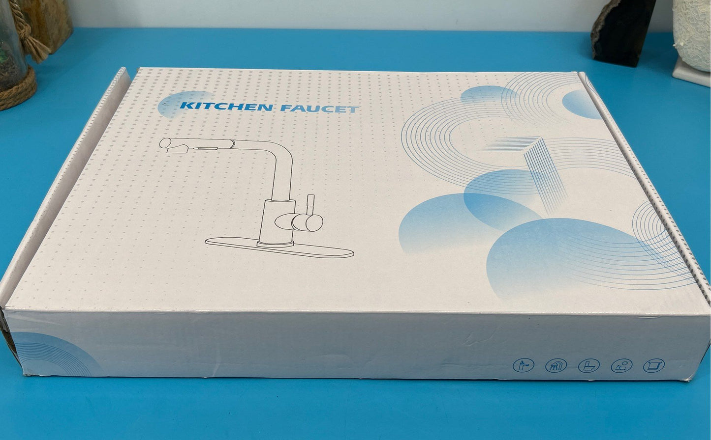 Kitchen Sink Faucet with a lateral drop spout