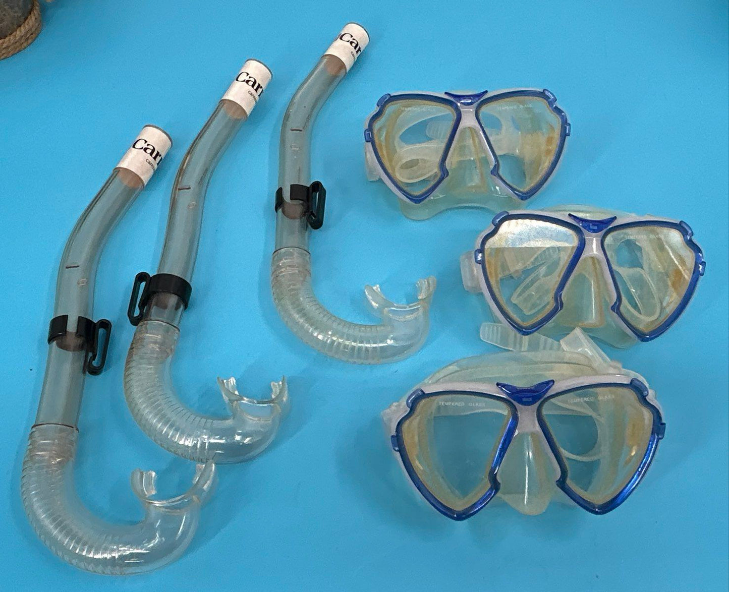 Sport Wave 3 Person Kit, 3 wetsuits + 3 fins + 3 Goggles + 3 Snorkel Hoses