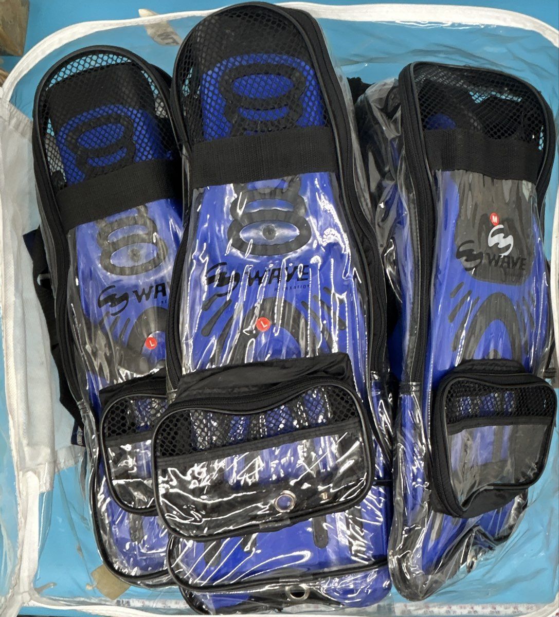 Sport Wave 3 Person Kit, 3 wetsuits + 3 fins + 3 Goggles + 3 Snorkel Hoses