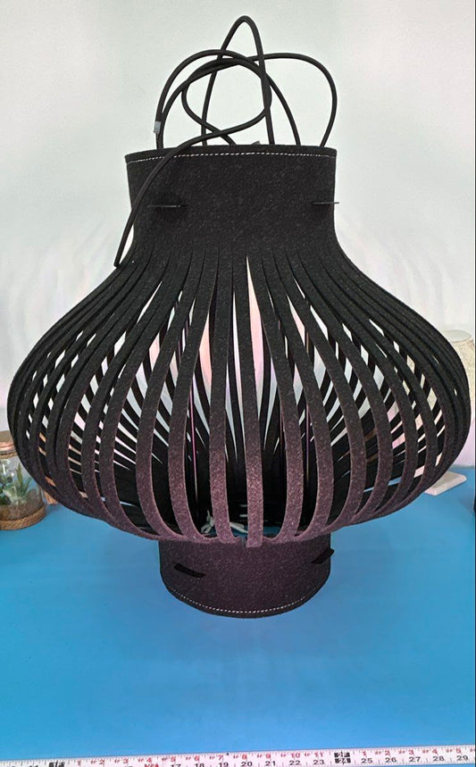 Buzzilight Mono Royal Alhambra Felt Pendant Light Large p0089-0045385 Black