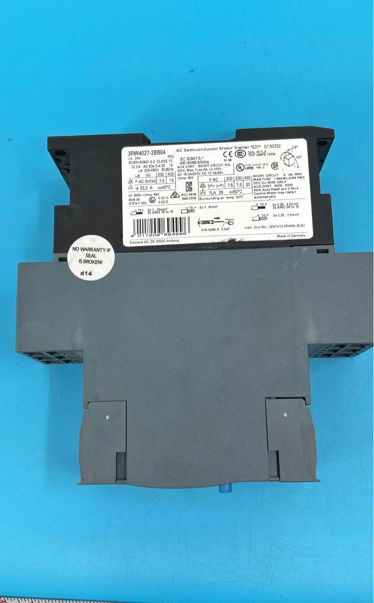 Siemens AC Semiconductor Motor Starter *E07* model: 3RW4027-2BB04