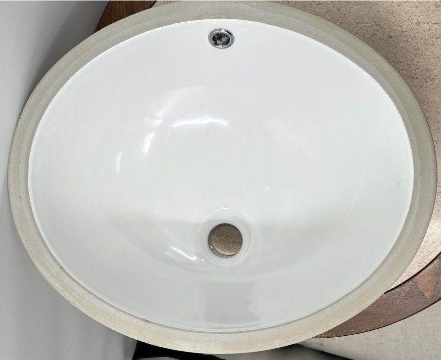 White Ceramic Single Bowl Undermount Sink (18.3”x15.4”x7.7”) with hardware
